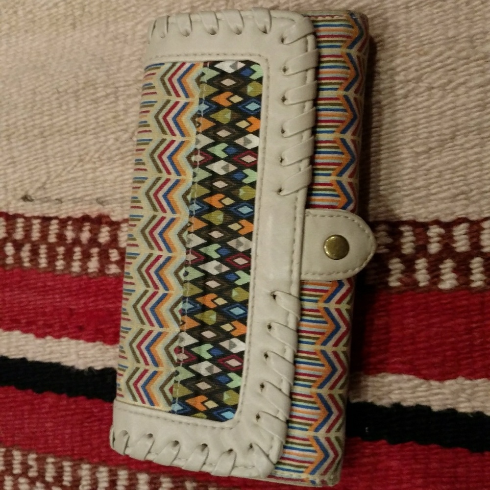 Tan Multi Colored Chevron Design Billfold